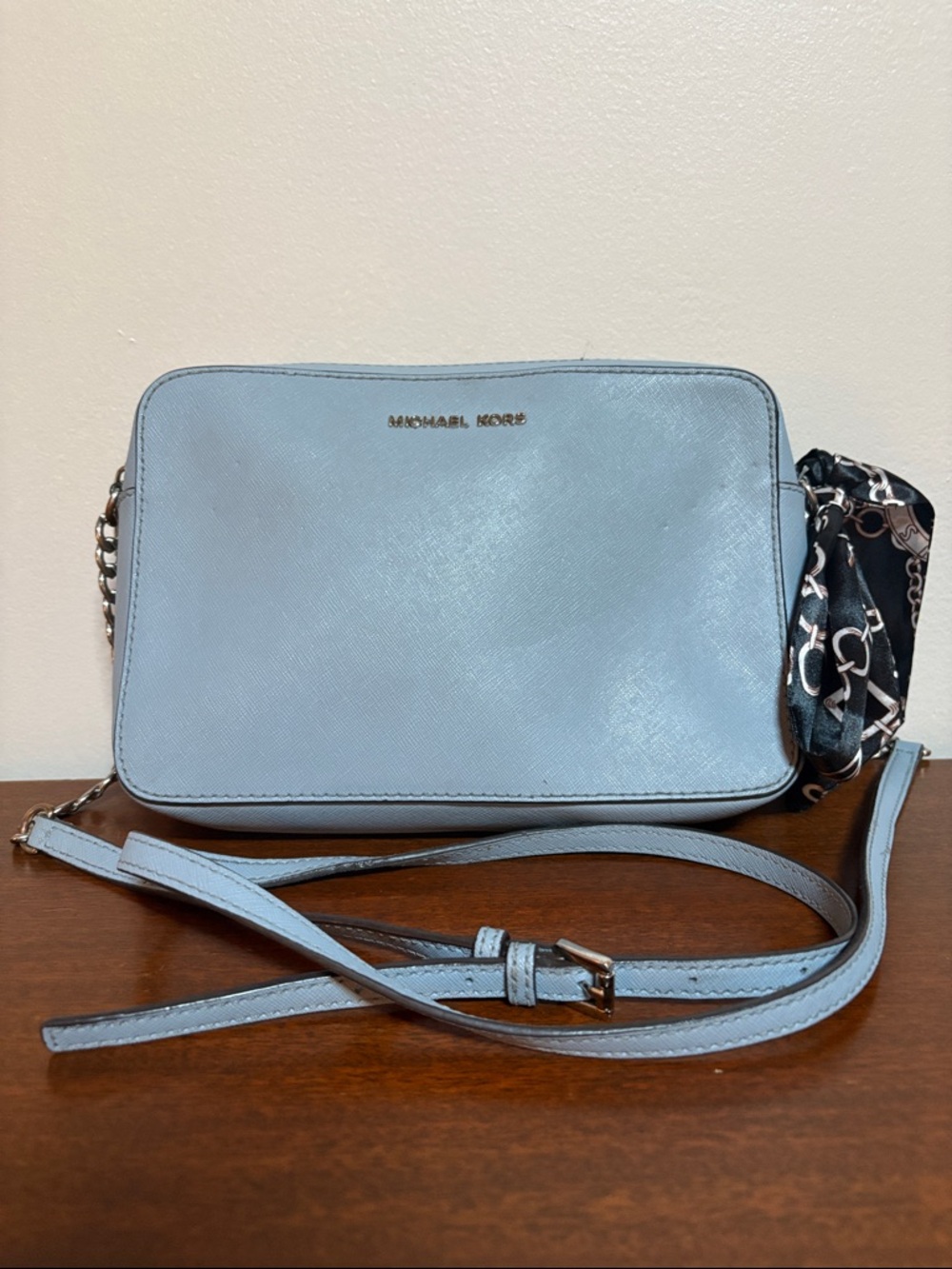 Michael Kors Powder Blue Crossbody Bag - Picture 1 of 8